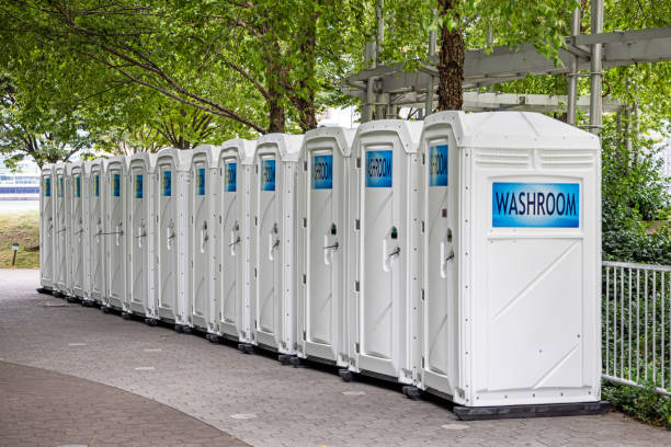 Best Porta potty delivery and setup  in Dickson, TN